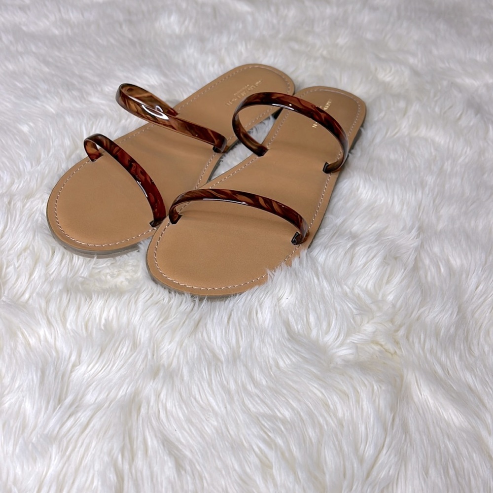 American Eagle Sandals